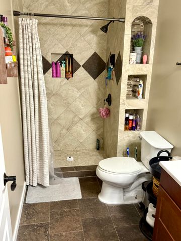 132 TRADERS POINTE Circle, Council Bluffs, IA 51501