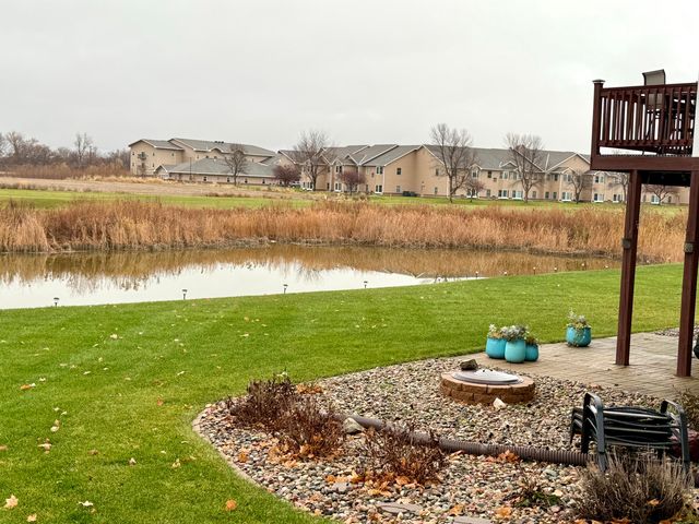 132 TRADERS POINTE Circle, Council Bluffs, IA 51501