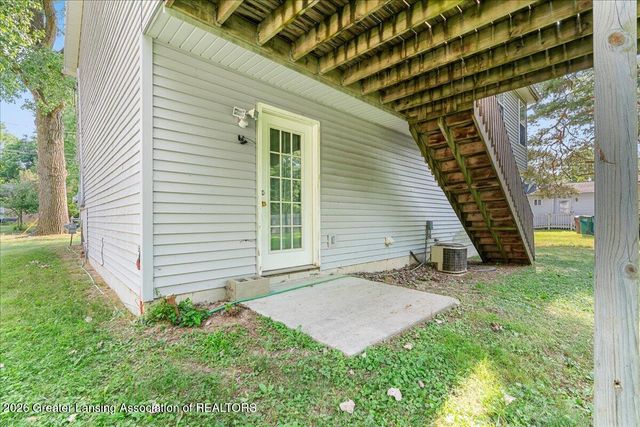 2838 Risdale Avenue, Lansing, MI 48911