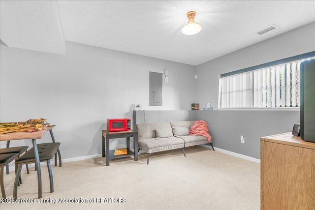 2838 Risdale Avenue, Lansing, MI 48911