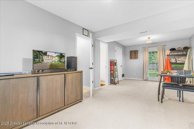 2838 Risdale Avenue, Lansing, MI 48911