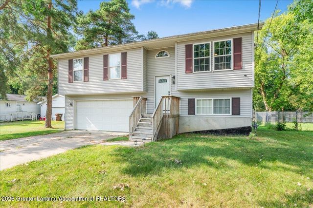 2838 Risdale Avenue, Lansing, MI 48911
