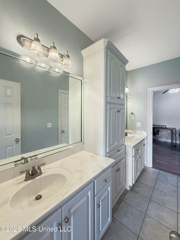 1010 Longwood Place, Pearl, MS 39208