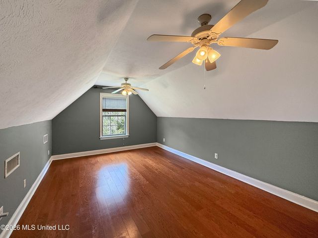1010 Longwood Place, Pearl, MS 39208