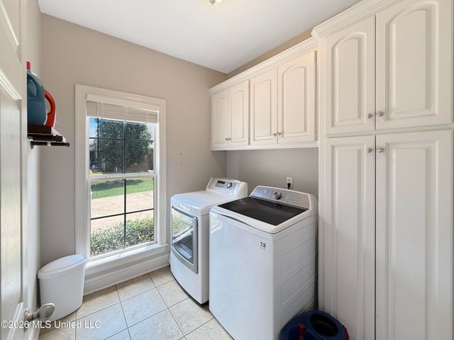 1010 Longwood Place, Pearl, MS 39208