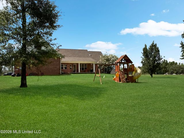 1010 Longwood Place, Pearl, MS 39208