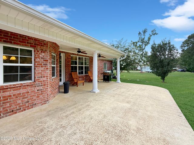 1010 Longwood Place, Pearl, MS 39208