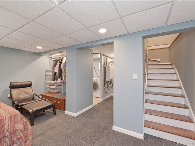 215 S 16th Street, Lindenhurst, NY 11757