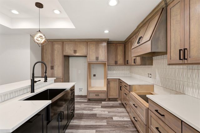 2610 Sharon Street, Dallas, TX 75211