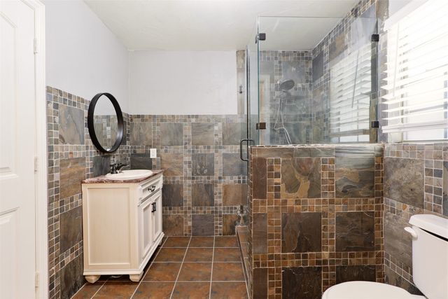 2610 Sharon Street, Dallas, TX 75211