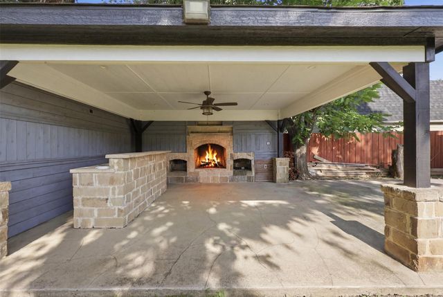 2610 Sharon Street, Dallas, TX 75211