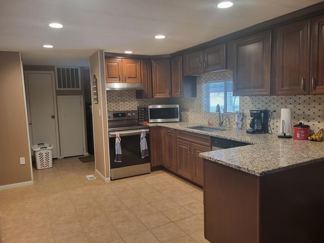 6226 E Evans Creek Road UNIT 15, Rogue River, OR 97537