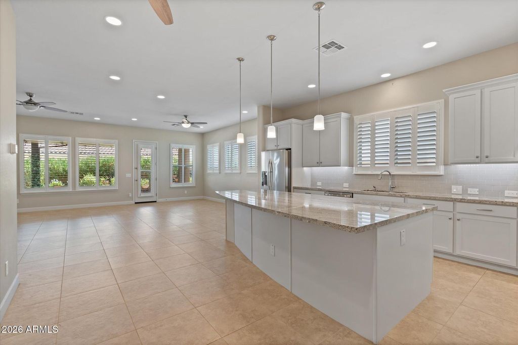 25807 N 19TH Glen, Phoenix, AZ 85085 — photo 2