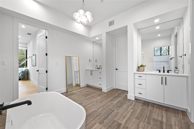 308 Briarwood TRL, Austin, TX 78746