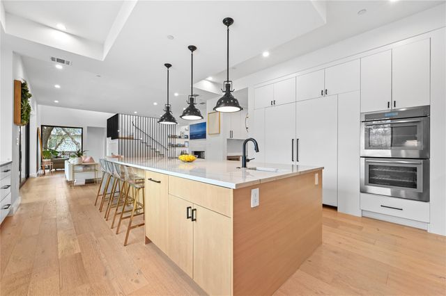 308 Briarwood TRL, Austin, TX 78746