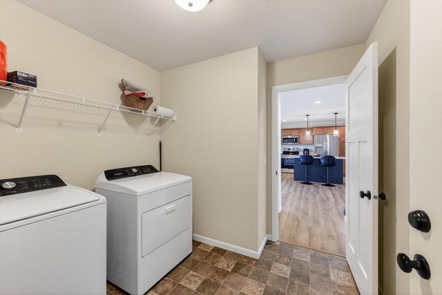 816 Blue Crane Run, Verona, WI 53593