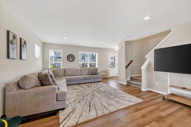 816 Blue Crane Run, Verona, WI 53593