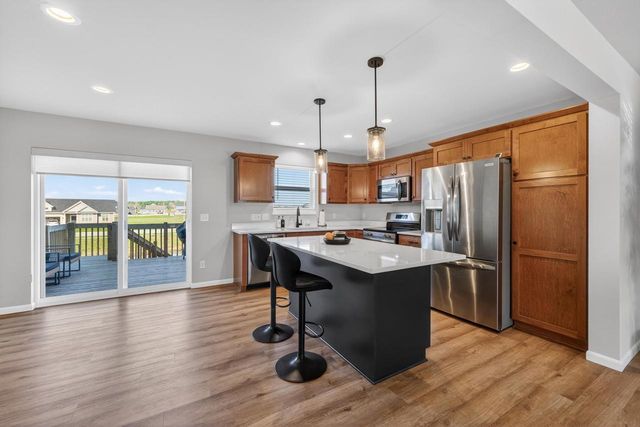 816 Blue Crane Run, Verona, WI 53593