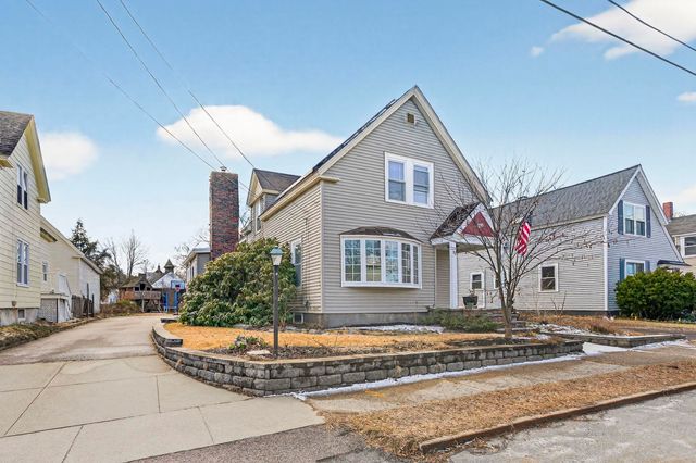 31 Lincoln Avenue, Nashua, NH 03060