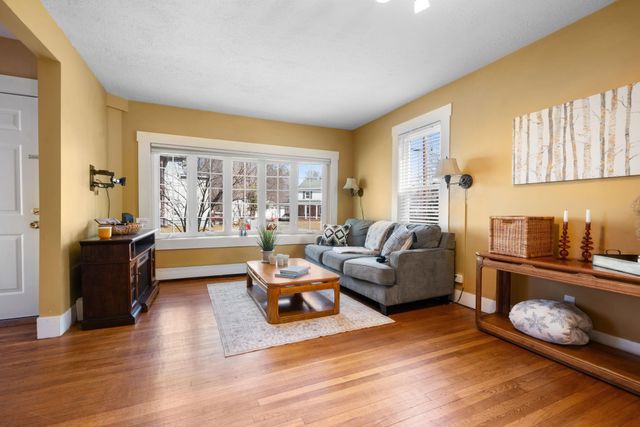 31 Lincoln Avenue, Nashua, NH 03060