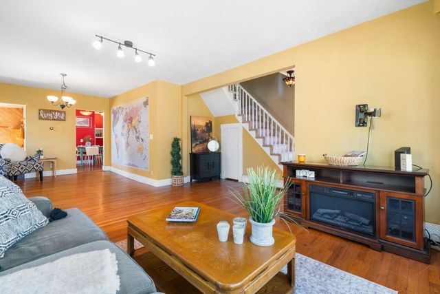 31 Lincoln Avenue, Nashua, NH 03060