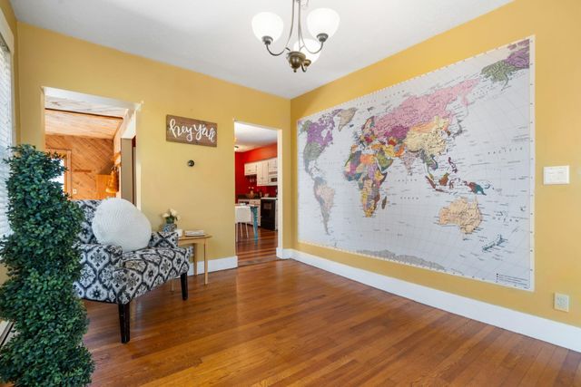 31 Lincoln Avenue, Nashua, NH 03060