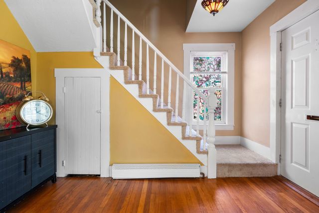 31 Lincoln Avenue, Nashua, NH 03060