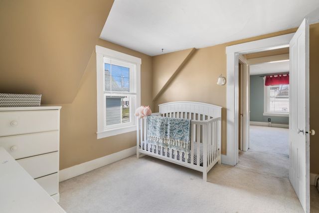 31 Lincoln Avenue, Nashua, NH 03060