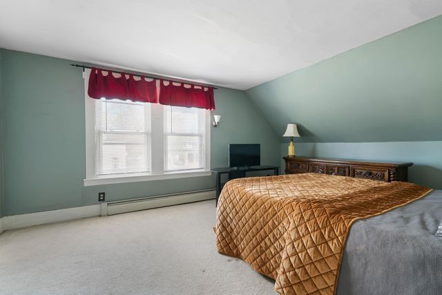 31 Lincoln Avenue, Nashua, NH 03060