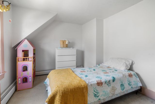 31 Lincoln Avenue, Nashua, NH 03060