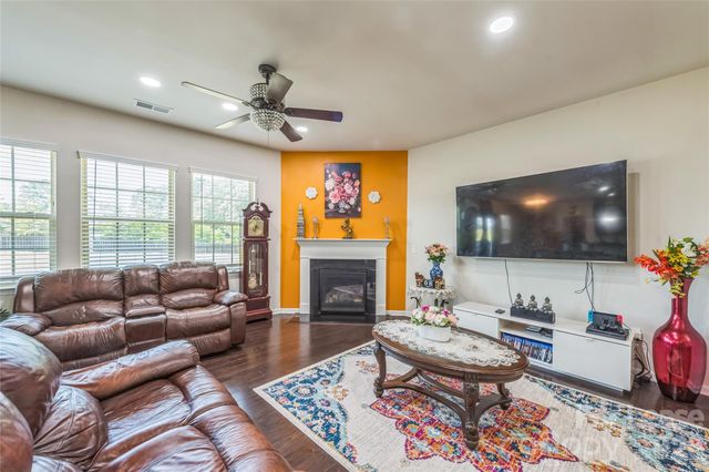 1012 Leland Drive, Wesley Chapel, NC 28104
