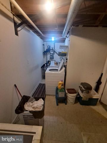 6704 HAMILTON ST, Riverdale, MD 20737