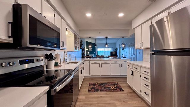 350 South Wildwood Drive E23, Branson, MO 65616