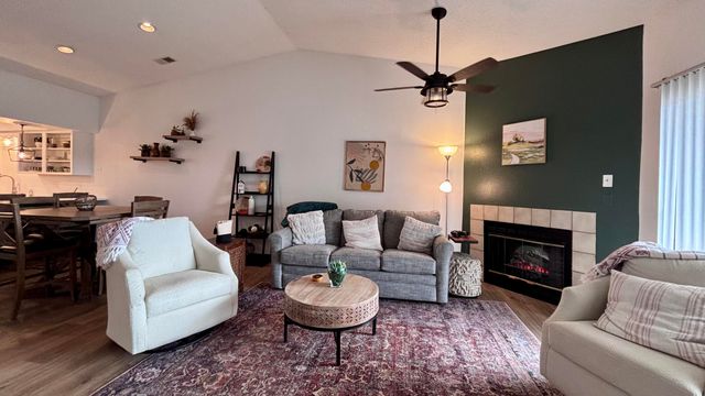 350 South Wildwood Drive E23, Branson, MO 65616