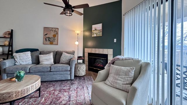 350 South Wildwood Drive E23, Branson, MO 65616