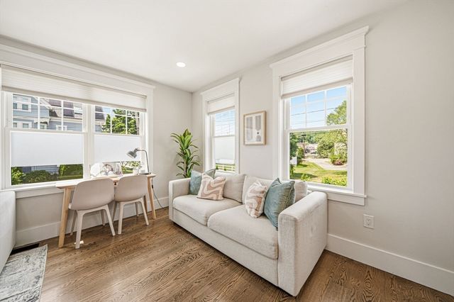 4 Boynton St 1, Waltham, MA 02453