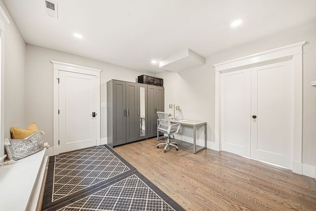 4 Boynton St 1, Waltham, MA 02453