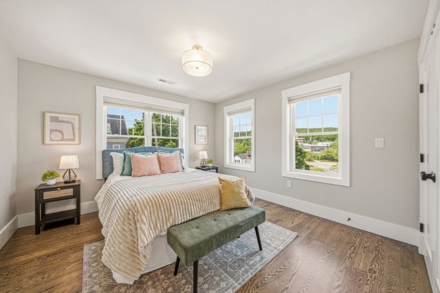 4 Boynton St 1, Waltham, MA 02453