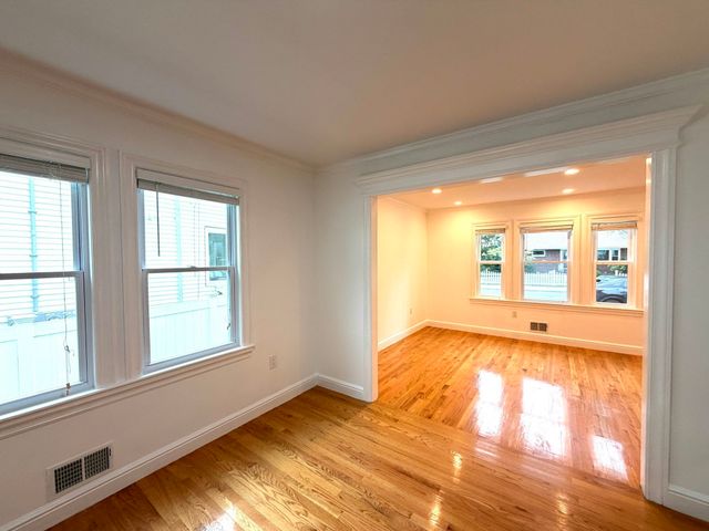 2329 Centre Street. 1, Boston, MA 02132