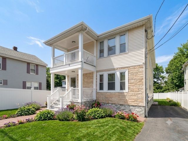 2329 Centre Street. 1, Boston, MA 02132