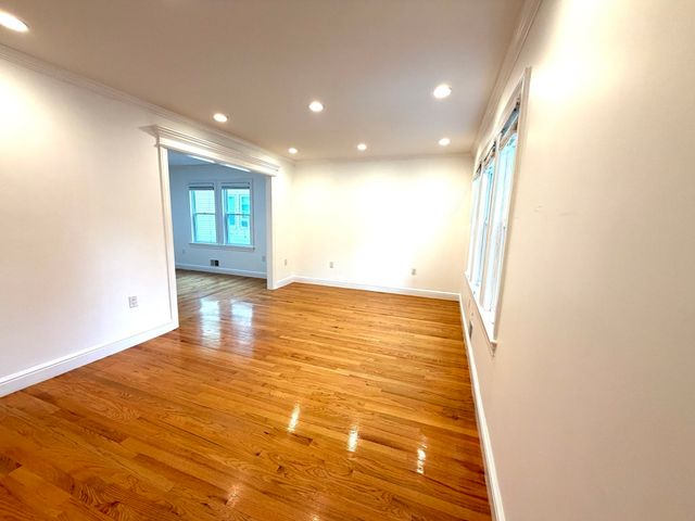 2329 Centre Street. 1, Boston, MA 02132