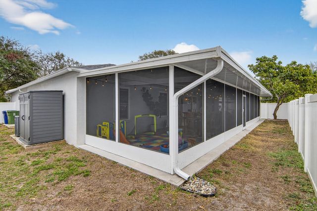 4110 W MANGO AVENUE, Tampa, FL 33616