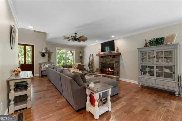 230 McArthur Drive, Canton, GA 30115
