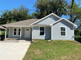 521 E Sears Street, Denison, TX 75021