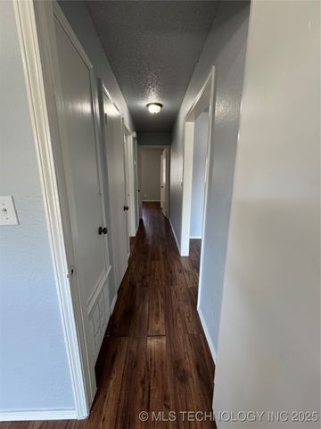 802 W 23rd Place N A&B, Claremore, OK 74017