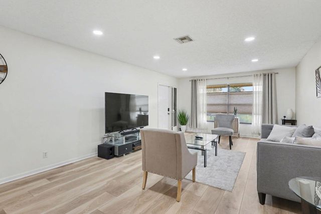 4635 Apple Tree Circle A, Boynton Beach, FL 33436