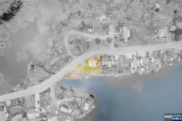 213 Otterhole Road, West Milford, NJ 07480