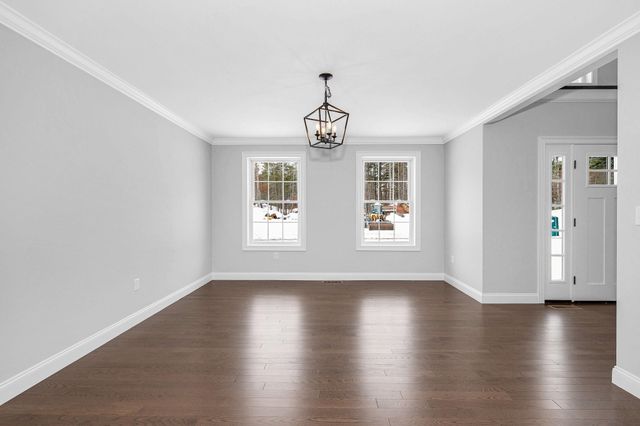 9 Cornstalk Lane, Pelham, NH 03076