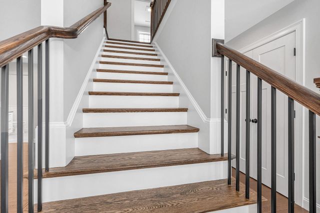 9 Cornstalk Lane, Pelham, NH 03076