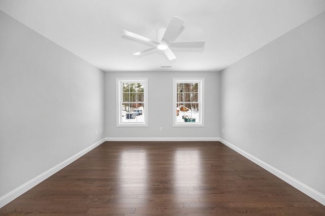 9 Cornstalk Lane, Pelham, NH 03076